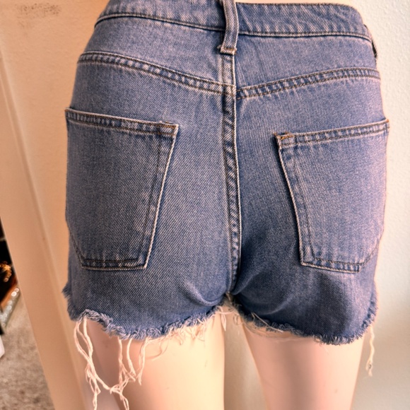 H&M Jean shorts - Picture 8 of 9
